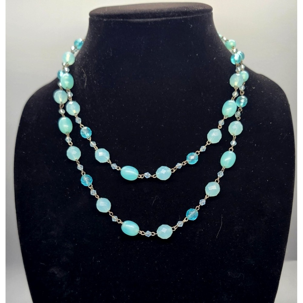 Vintage Light Blue Glass Beaded Necklace Silver Tone Lobster Clasp Faceted Beads